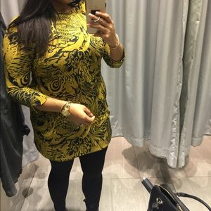 Elegant high quality printed H&M dress.